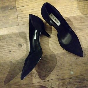 Steve Madden Shoes - Steve Madden Black Suede Pointed Toe Heels EUC Steve Madden Shoes - Steve Madden Black Suede Pointed Toe Heels EUC